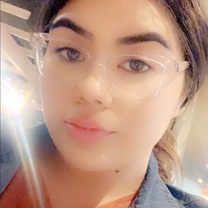 Meet your Posher, Fernanda